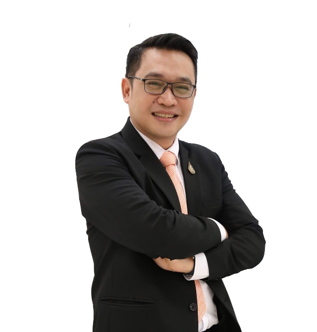 Prin Nachaisit (Vice-President of Khon Kaen Campus)